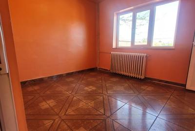 EXCLUSIVITATE APARTAMENT 3 CAMERE SEMIDECOMANDAT CONFORT 1 ZONA INEL 2 - 2