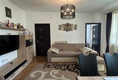 Apartament cu 3 camere in Decebal - 1