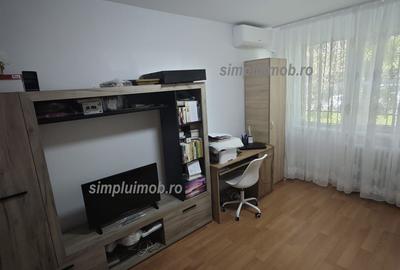 Metrou 1 Decembrie - Garsonieră Bloc Mixt Complet renovată - Titan - 1