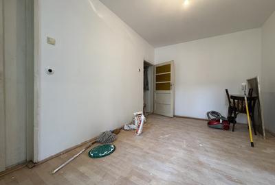 Apartament 2 camere, 31mp, etaj 2/4 -  Piata Doina - 1