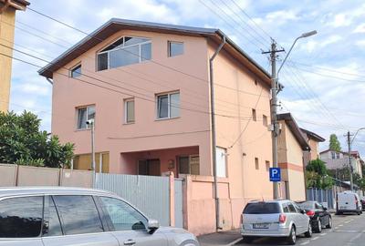 Casă individuală cu 5 camere în Brâncoveanu