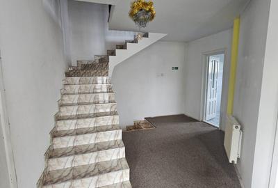 Super oferta! Casa cu 6 camere in Gheorgheni, pentru locuit sau birou! - 4