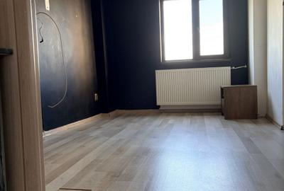 Apartament - 3 camere - semidecomandat - Tineretului - 6
