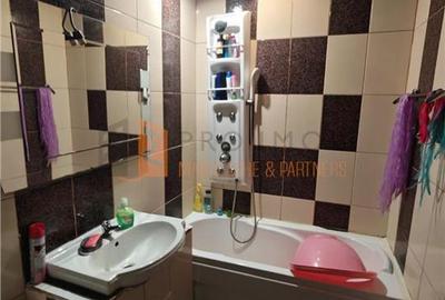 Apartament 2 camere cf 1 semidecomandat zona Micro 5 - 6