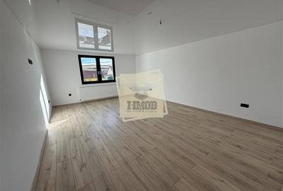 Casa cu 4 camere si 3 bai pretabila birouri in Sura  Mare - 6