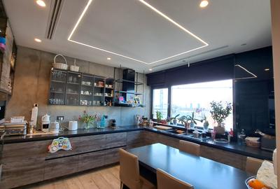 APARTAMENT 8 CAMERE CU SCARA INTERIOARA TIP LOFT -ULTRA LUX - 29