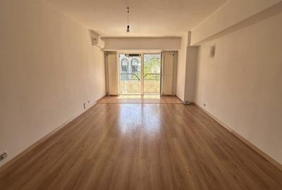Vânzare apartament de 4 camere Decebal - 1