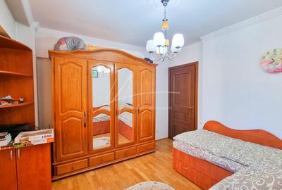 Ap decomandat cu 3 camere bloc 1993 Orzari, Delea Veche, Calea Calarasilor - 27