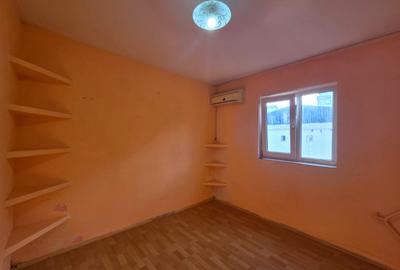 Apartament cu 3 camere semidecomandat în Dacia