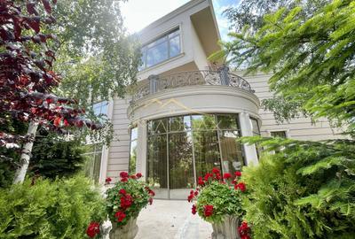 Impressive Villa *1500 SQM usable* 2613 SQM land / Open to the lake - 2