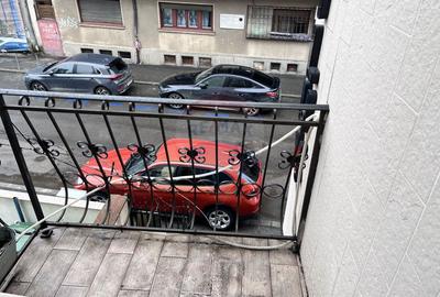 Vila de închiriat 6 camere Piata Victoriei - 23