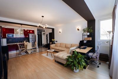 Apartament cu 3 camere decomandat în Colentina