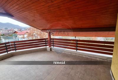 Casă / Vilă de lux cu 2 garaje, 10 camere de vânzare în BAIA MARE - 34