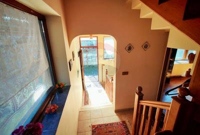 Casă spațioasă cu panoramă superbă+garsonieră separată, venit pasiv. - 12