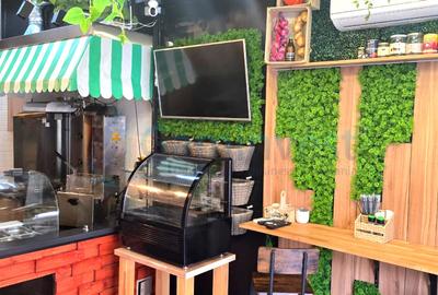 Spatiu comercial cu vad excelent,zona Decebal, Oradea - 5