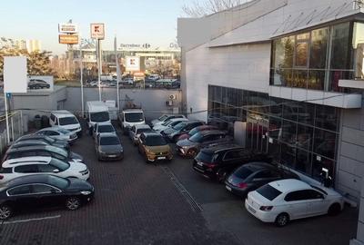 OPORTUNITATE Locatie imobiliara cu doua showroomuri functionale si ultradotate - 2