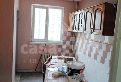 Apartament 3 camere Micro 20, decomandat, etaj intermediar - 7