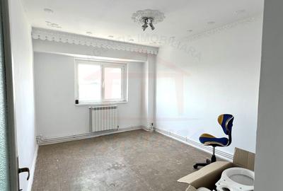 Apartament spațios 2 camere decomandate | 56 mp | Etaj 4/4 | IC Frimu - 17