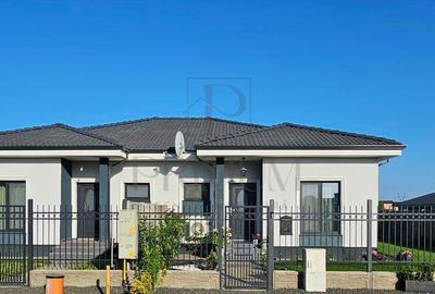 Duplex cu 3 camere în Moșnița Nouă