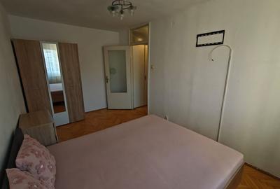 Inchiriez apartament 3 camere, et. 2, centrala proprie,2 bai- Complex Studentesc - 4