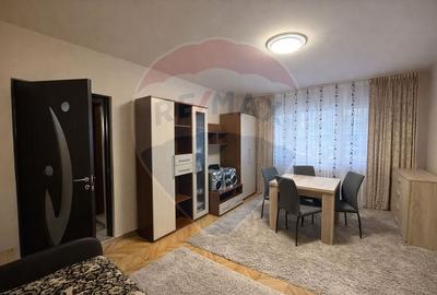 Apartament cu 3 camere semidecomandat în Grigorescu