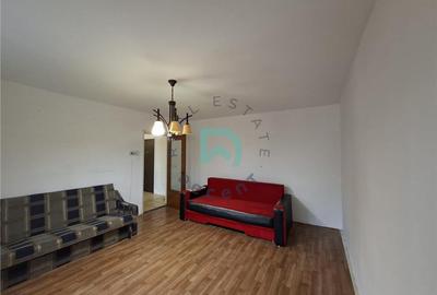 Apartament cu 2 camere decomandat în Calea București