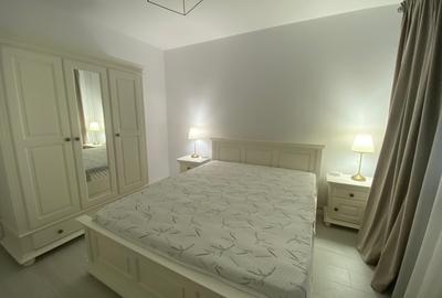 Proprietar  , vând Apartament ultracentral  complet renovat  gata pentru mutare - 3