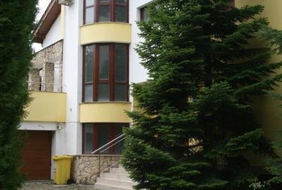 Vanzare vila superba D+P+1+M gradina garaj piscina teren 2500mp Pipera padure - 3