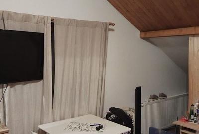 Casă -zona Liviu Rebreanu - 27