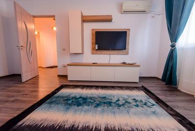 Tomis Nord, Bdul Tomis, 2 camere decomandate, mobilat, utilat, gaze, 450 Euro - 11