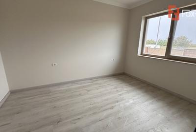 Duplex cu 5 camere despartit prin garaj, zona Giroc - 15