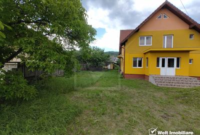 Casă individuală cu 5 camere în Florești