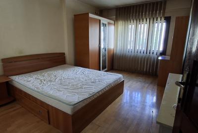 Apartament cu 3 camere - zona semicentrala - 17
