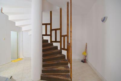 Casa de vanzare, P+M-zona Girocului Timisoara-comision 0 - 10