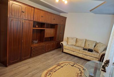 Apartament cu 2 camere decomandat, mobilat în Lipovei