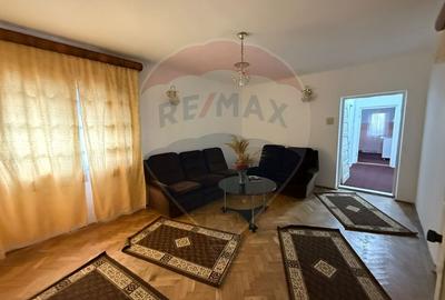 Casă / Vilă cu 6 camere de vânzare - 4