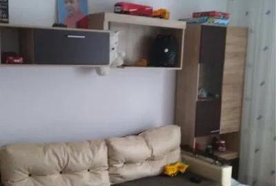 Apartament cu 2 camere decomandat, mobilat în Florești