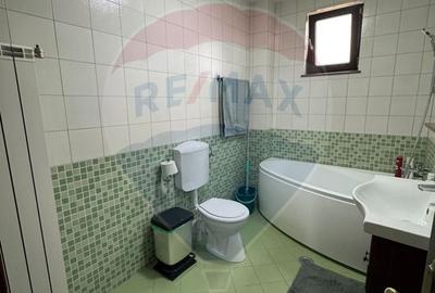 Casă / Vilă nouă cu 5 camere + casă bătranească renovată - 9