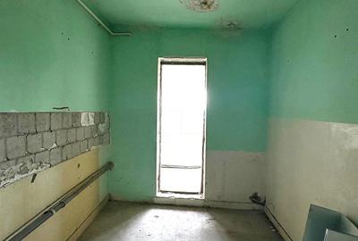 Apartament 3 camere 66mp zona Stadion  Pret 58000eur neg - 2