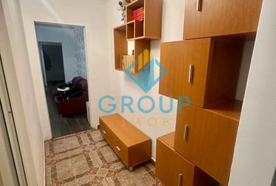 Apartament 3 camere semidecomandate de vânzare – Bacău, zona Milcov etaj 2/4 - 3