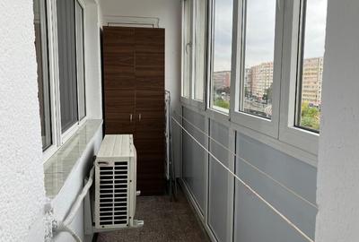 Apartament cu 4 camere decomandat în Bucur Obor