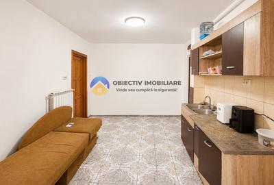 Apartament cu 3 camere semidecomandat în Dărmănești