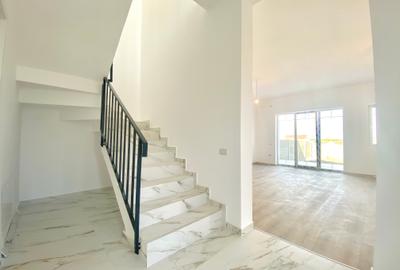 Dezvoltator: Duplex in cartier privat - 4 camere,3 bai si dormitor la parter - 4