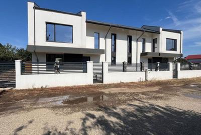 Casa 4 camere Berceni Miorita 500 metri autobuz - 1