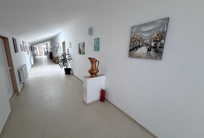 Vânzare unitate hotelieră la cheie -  770 mp. 18 camere. Lift.  Parcari - 12