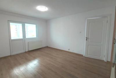 Apartament cu 2 camere decomandat în Cug