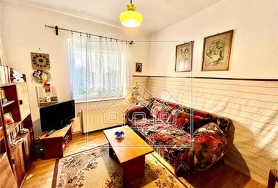 Casa de vanzare in Sibiu - 6 camere, garaj - teren 250 mp - 10