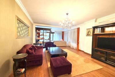 Apartament cu 3 camere decomandat în Primăverii