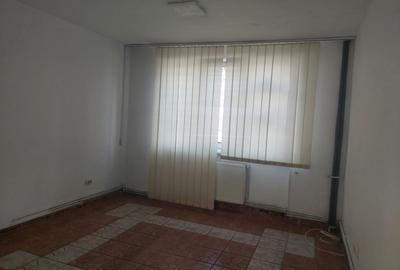 SPATIU COMERCIAL, 55MP, ZONA JUDETEAN - 1