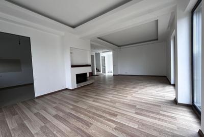 Casă individuală cu 4 camere în Odăi